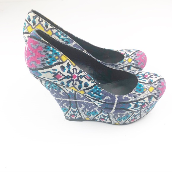 Steve Madden Pammy Tribal Multicolor Wedge 8.5M - Picture 3 of 8